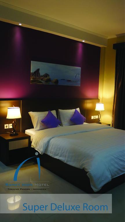 Rahat Icon Hotel Tanjung Pandan Room photo